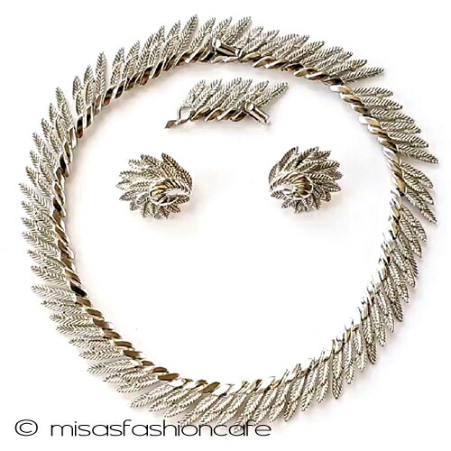 アメリカンビンテージ　トリファリ ネックレス　2点おまとめサービスプライス imgrc0078231726.jpg