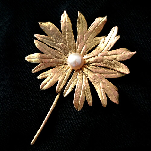 楽天市場】ハゴロモ草の雫 ブローチ マイケルミショー 美術館