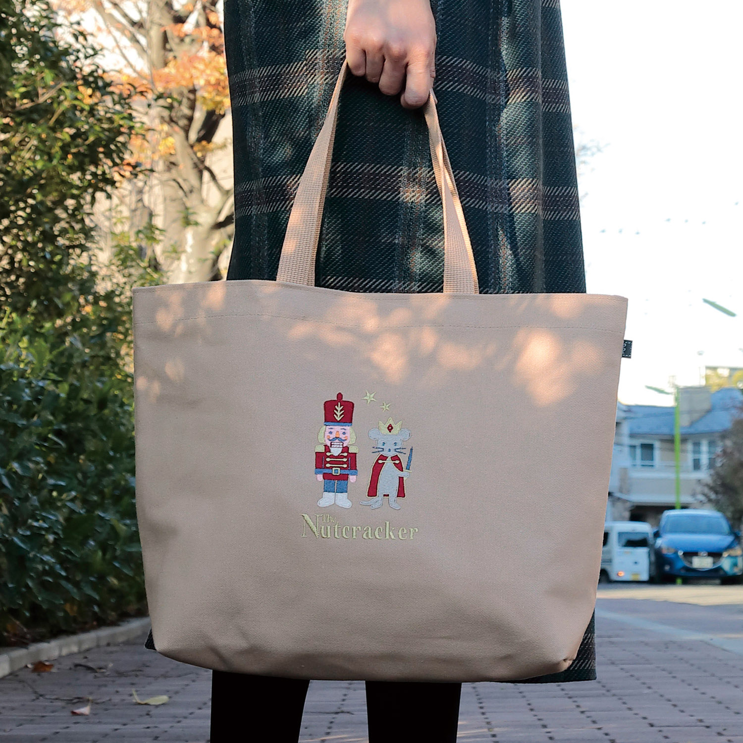 くるみ割り振りあやつり人形 刺繍トートバッグ｜MUSIC FOR LIVING