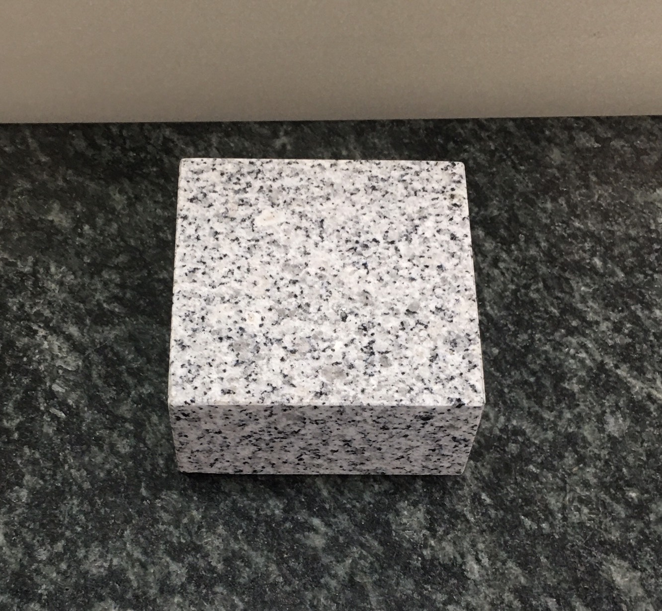 石　テーブル　御影石　国産　天然石 楽天市場】リニューアルの為、数量限定値下げ中【中国産御影石