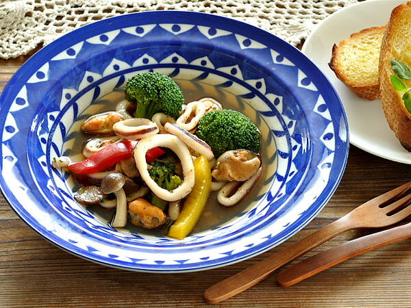 楽天市場 食器 カレー皿 パスタ皿 おしゃれ 北欧 美濃焼 大皿 深皿 アウトレット カフェ風 ブルーアラビアン24 4cm深皿 おしゃれ食器の通販m Home Style