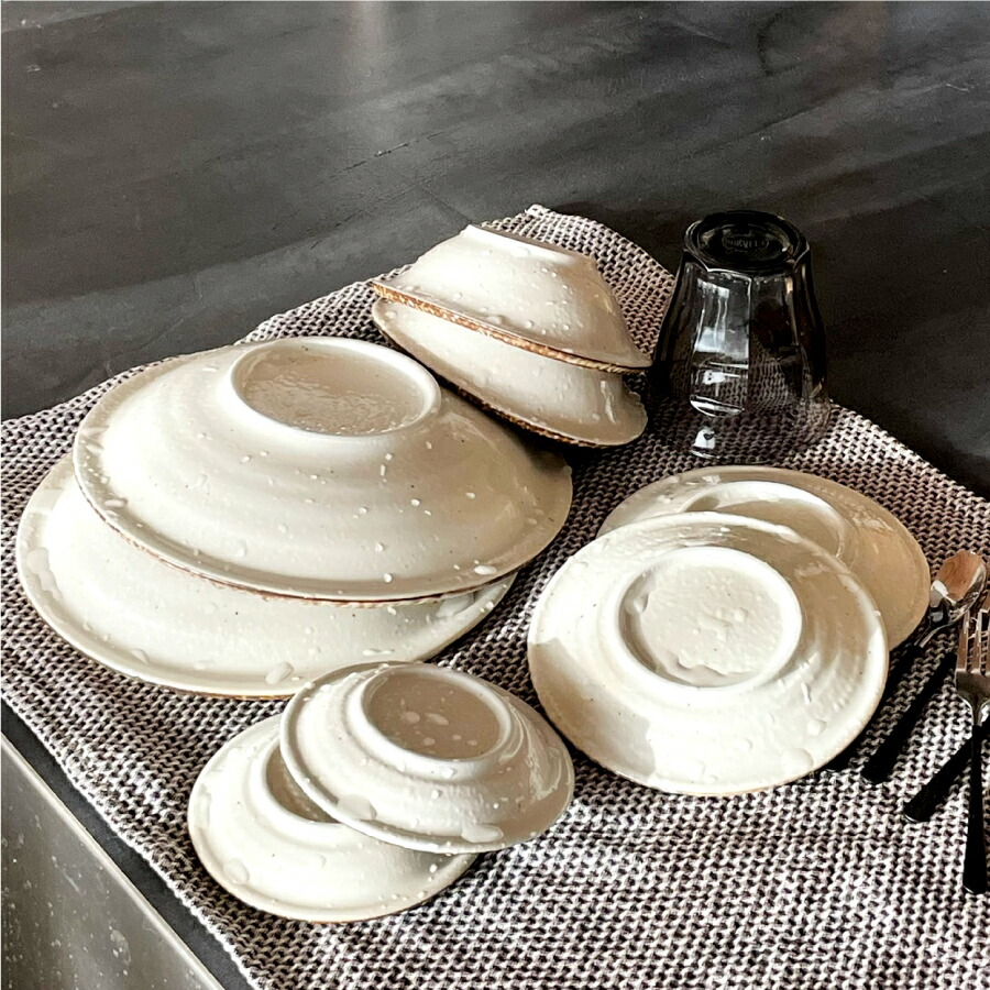 楽天1位】食器 和食器 おしゃれ 皿 パスタ皿 渕錆粉引ディナープレート