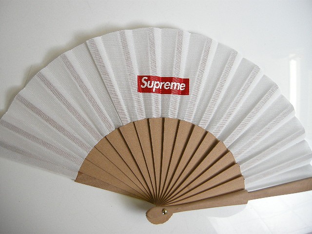 楽天市場】Supreme(シュプリーム) Sasquatchfabrix Folding Fan(扇子
