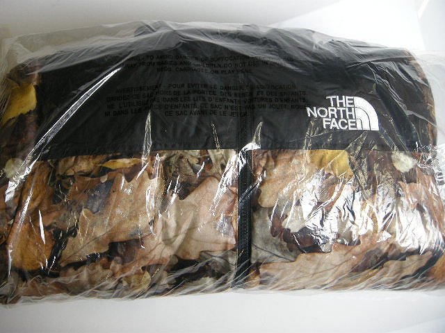 【サイズS】【2016AW Supreme/シュプリーム/The North Face TNF LEAVES NUPTSE JACKET/ノースフェイス ヌプシジャケット/ダウンジャケット/DOWN JKT/16AW/16FW/2016FW/秋冬/枯れ葉/落ち葉/リーブス/メンズ/国内正規品】|micce店
