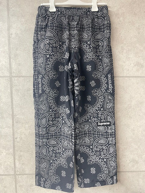 2026SS/Supreme/シュプリーム/Reflective Bandana Track Pant/リフレクティブ バンダナ トラックパンツ/ナイロンパンツ/ペイズリー/BLACK/ブラック/黒/サイズS (ゆったりめ)/メンズ｜micce店 45,474円