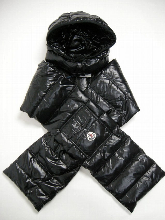 MONCLER ダウンマフラー　黒 MONCLER/モンクレール/SCIARPA/フード付きダウンマフラー/ダウン