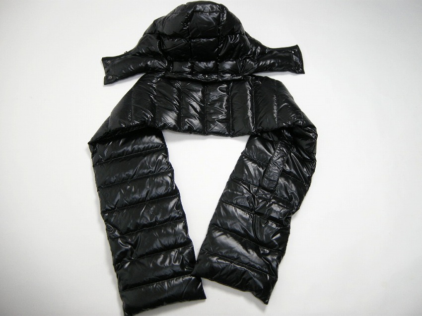 新品 未使用 モンクレール SCIARPA フード付き ダウン マフラー MONCLER モンクレール ストール 3C00016 3C00013 3C00024 595MA