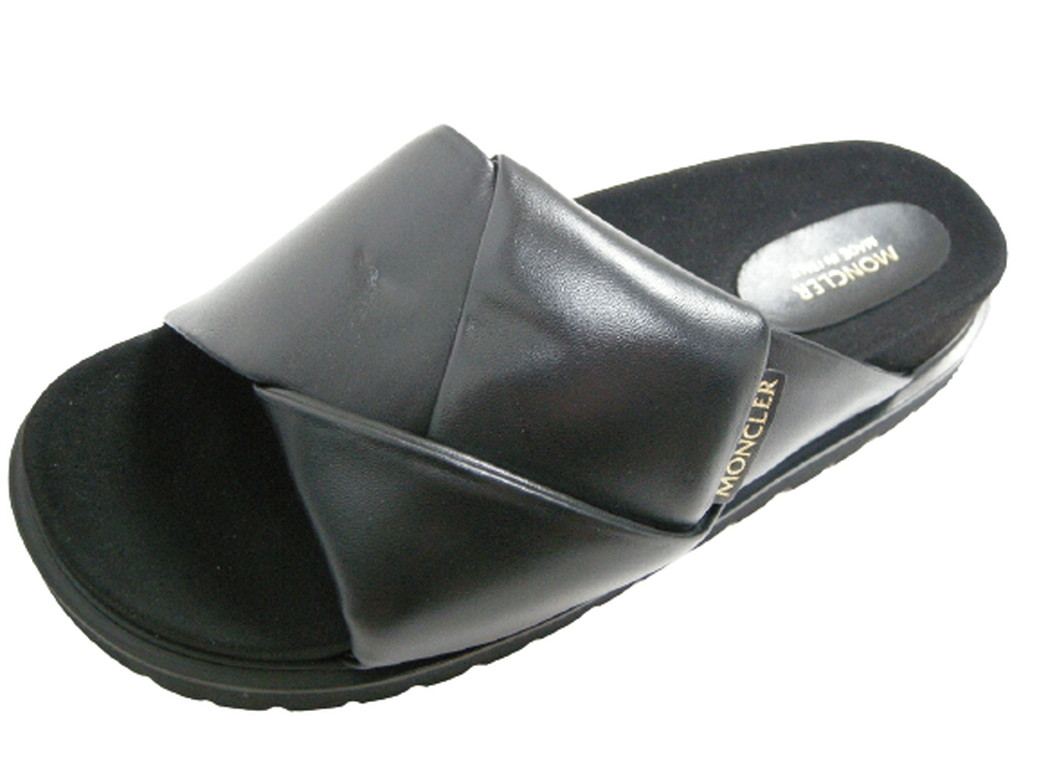 サイズ38■新品■モンクレールx JW ANDERSONサンダルJBRAIDED MONCLER GENIUS + JW Anderson Jbraided leather slides | NET-A-PORTER