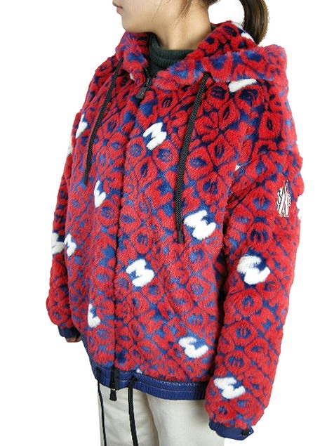 【MONCLER/モンクレール/GRENOBLE/グルノーブル/ZIP UP CARDIGAN/フェイクファーパーカー/フェイクファージャケット/フリースパーカー/カーディガン/レディース/2021-2022AW/秋冬/455/レッド/赤/サイズS (ゆったりめ レディースXL-2XL)(メンズ L)/098-8G000-17-899HU】｜micce店