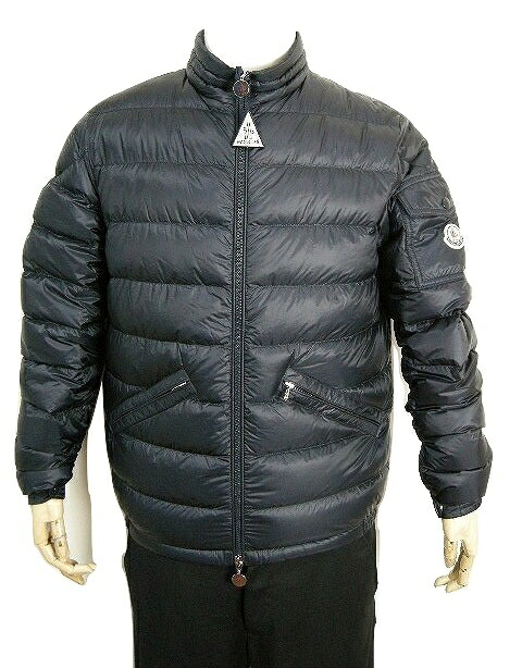 【MONCLER/モンクレール/AGAY GIUBBOTTO/アゲ/アゲイ/メンズ/2020SS/春夏/776/ダークネイビー系/ナイトブルー/ライトダウンジャケット/ダウンジャケット/ダウンセーター/ショートダウン/ダウンパーカー/サイズ1 (日本男性サイズS-M相当)】｜micce店