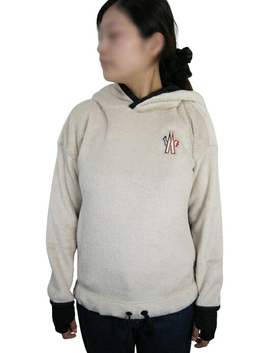 【MONCLER/モンク軌跡/GRENOBLE/MAGLIA CON CAPPUCCIO/グルノーブル/フリースパーカー/フリースジャケット/FLEECE PARKA/Teddy/シュミーズ/スウェットパーカー/レディース/2023-2024AW/秋冬/268/ともし火ベージュ系/大いさXS/8G00016-809EG】