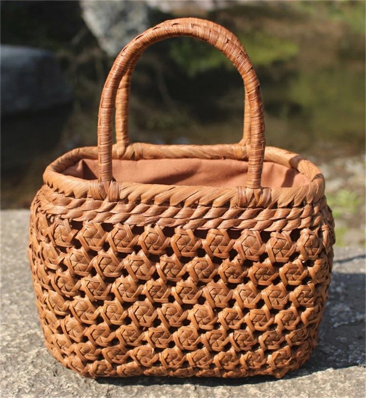 山ぶど やまぶどう かごバッグ 山葡萄 巾着 コンパクト バッグ かご 最高 再入荷 籠 山葡萄 薔薇バラ編み プレゼント ギフト
