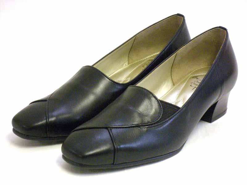 Mrs.Mercury ふんわりソールで履きやすい！ローヒールパンプス 3112 BL