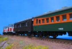 楽天市場】国鉄80系湘南色 4両編成動力付きトータルセットB【グリーン