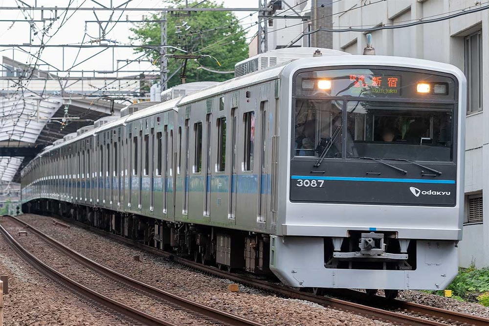 楽天市場】小田急3000形1次車（3251編成・前面太帯）6両編成
