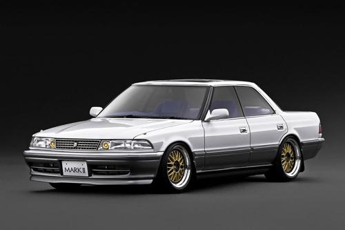 TOYOTA MARK II 2.5 GT TWIN turbo (JZX81) Pearl White / Silver (1/18 Scale)