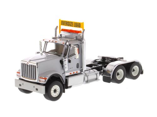 71005 DIECAST MASTERS 1/50 インターナショナル HX520 タンデムトラクター ライトグレー