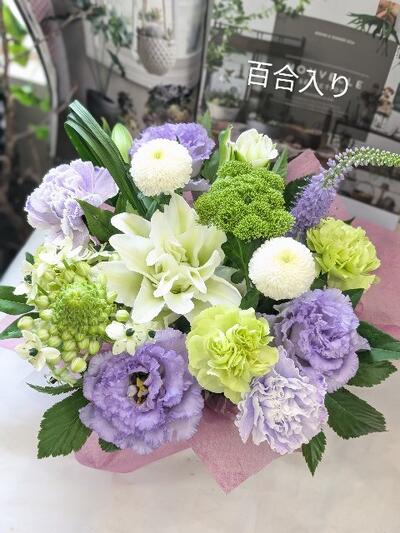 楽天市場】ユリと菊のお供え花『優花』【Lサイズ