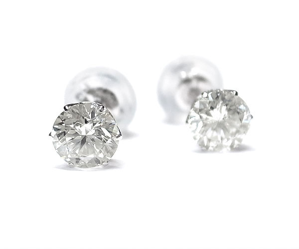 【緑屋質屋】特選ジュエリー　ダイヤモンドピアス　0.342ct　0.332ct　Pt900【中古】