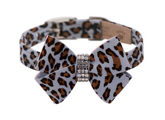 ★Susan Lanci★ スーザンランシー Cheetah Couture Nouveau Bow Collar_プラチナチータ 犬用スワロフスキ付き首輪