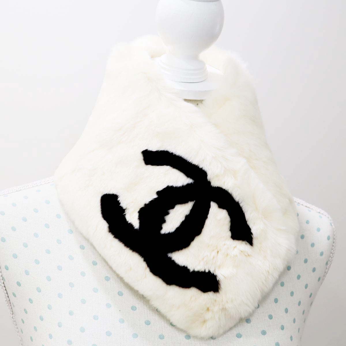 引き出物 質屋 極美品 シャネル CHANEL ファー ラビット マフラー 白