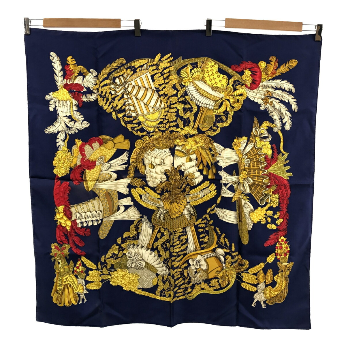 美品 エルメス 大判 スカーフ カレ90 シルク ホワイト ゴールド ネイビー 楽天市場】HERMES エルメス Carre 90 Scarf カレ90 スカーフ