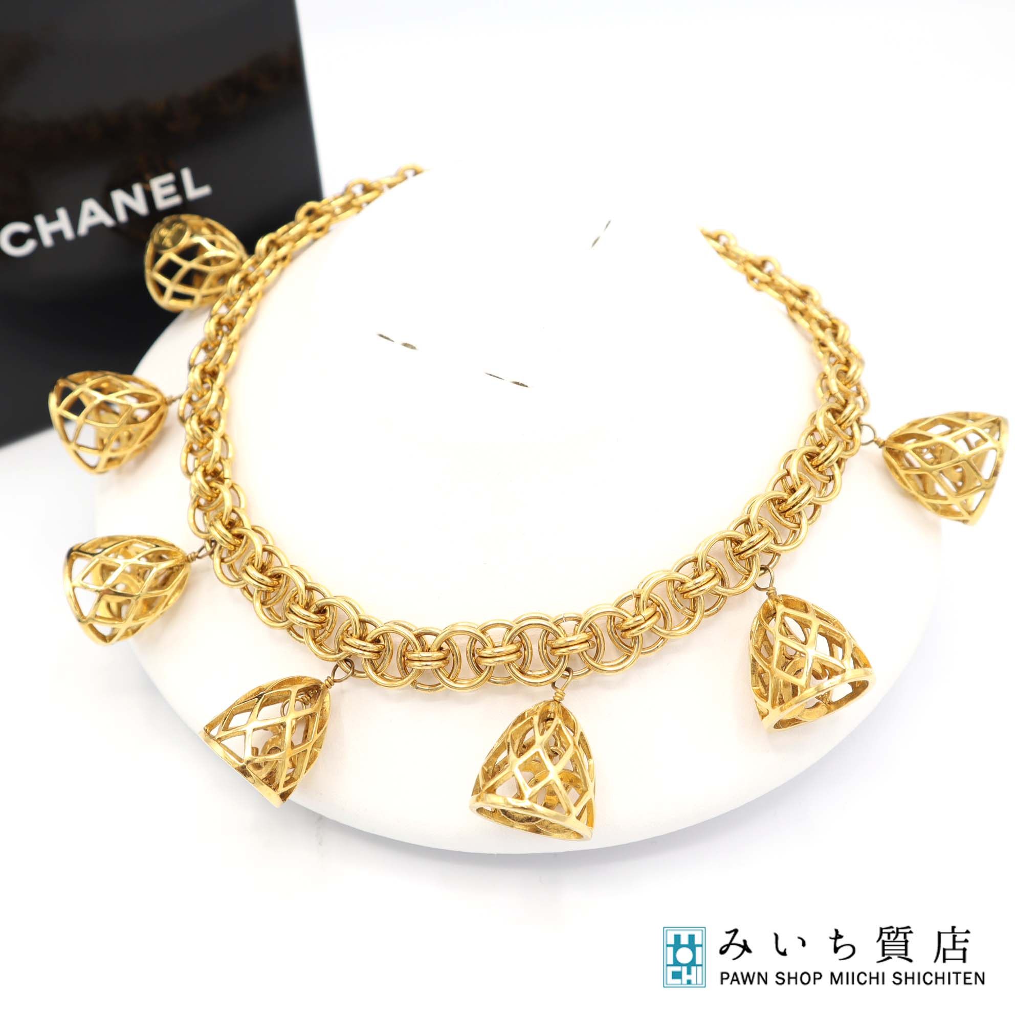 CHANEL/シャネル ココマーク ヴィンテージ ライオン チェーン e_011 CHANEL Coco Mark Lion Vintage Gold Black GP Women's Leather