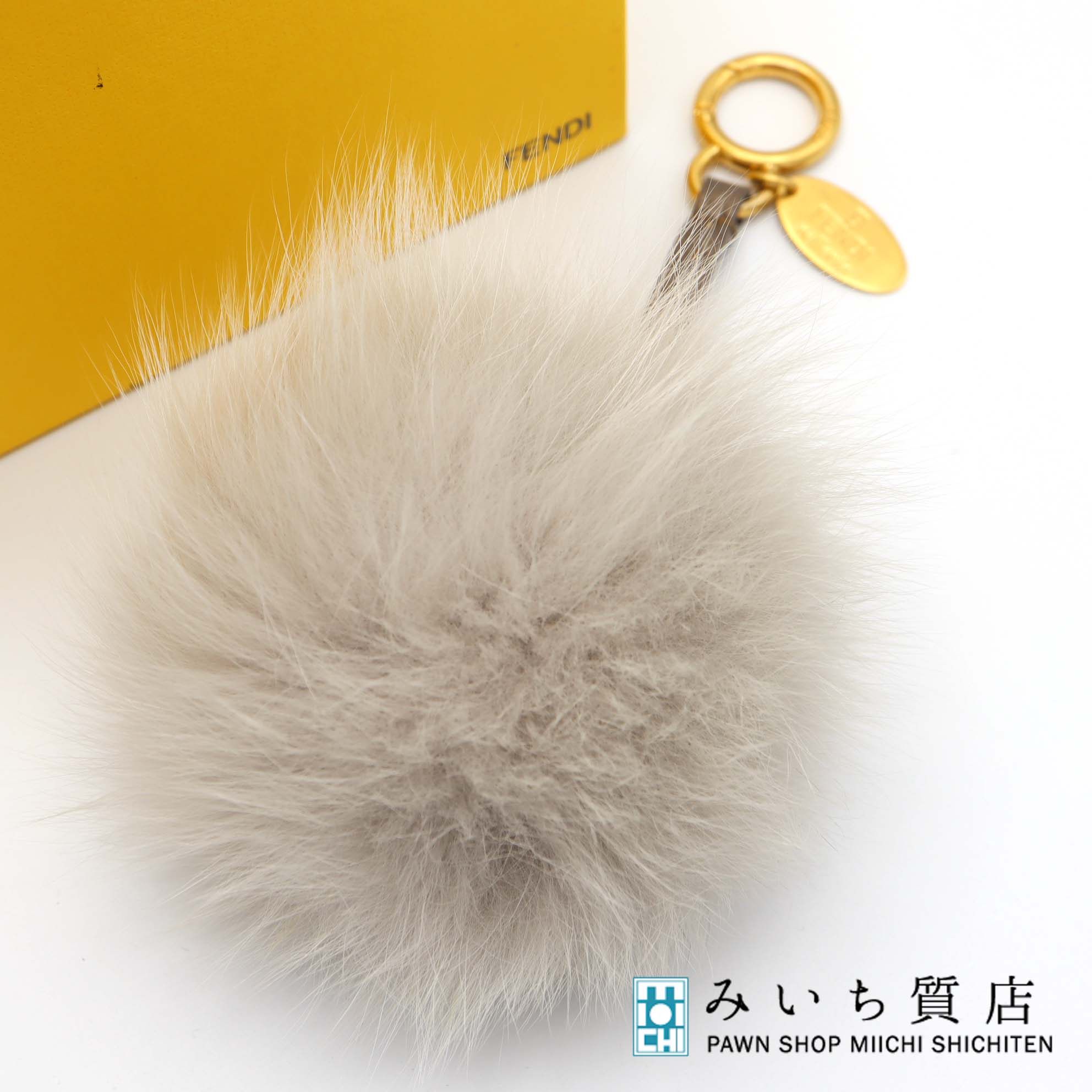 楽天市場】フェンディ FENDI チャーム ファー/レザー レッド/ブルー