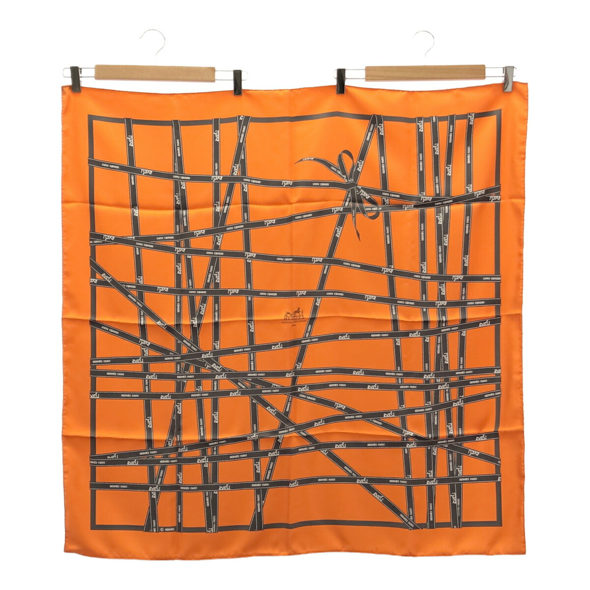 HERMES 大判 リボン スカーフ カレ90 ボルデュック オレンジ 0676 HERMES（エルメス） 未使用品 カレ90 スカーフ ボルデュック 大判