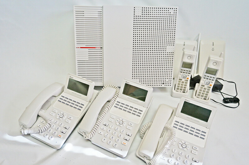 【中古】【動作確認済・クリーニング済】NTT製 αN1用 αA1用 A1-(18)STEL-(1)(W) 18ボタン標準電話機（ビジネスホン） 白 A1-18STEL-1W&times;3台 N1S-ME A1-DECL-PSSET(1)(w)&times;2台　アンテナも付きます。電池は補償対象外　格安ビジネスフォンセット｜三河物産