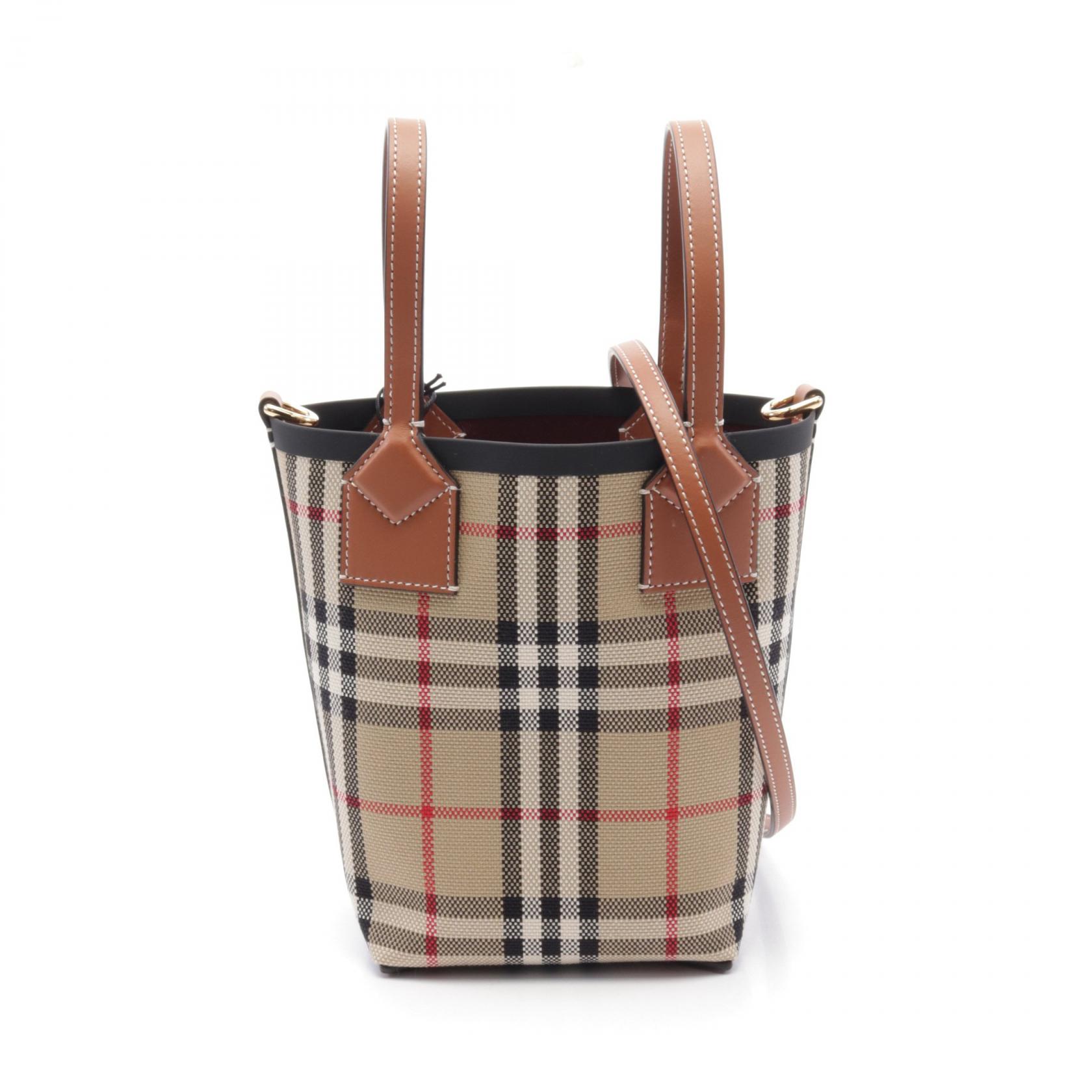 Burberry リバーシブル エコバッグ ベージュ Burberry リバーシブル エコバッグ ベージュ 中古・古着通販