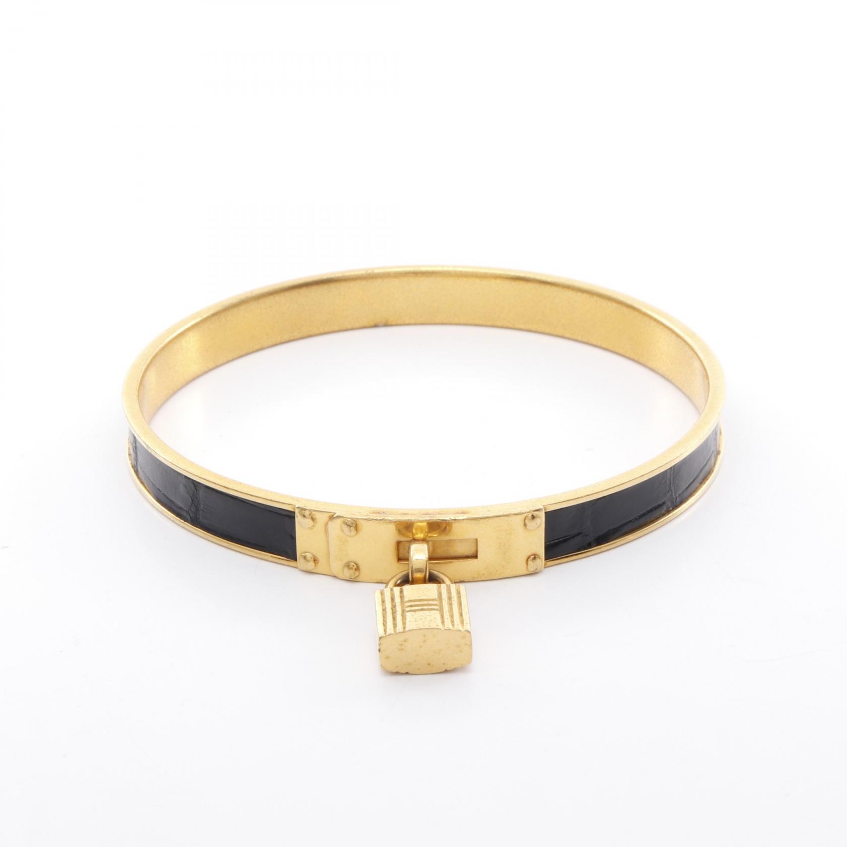 ❤️HERMES❤️エルメス　バングル❤️アリゲーター品格存在感はワニ革ならでは ❤️HERMES❤️エルメス バングル❤️アリゲーター品格存在感は