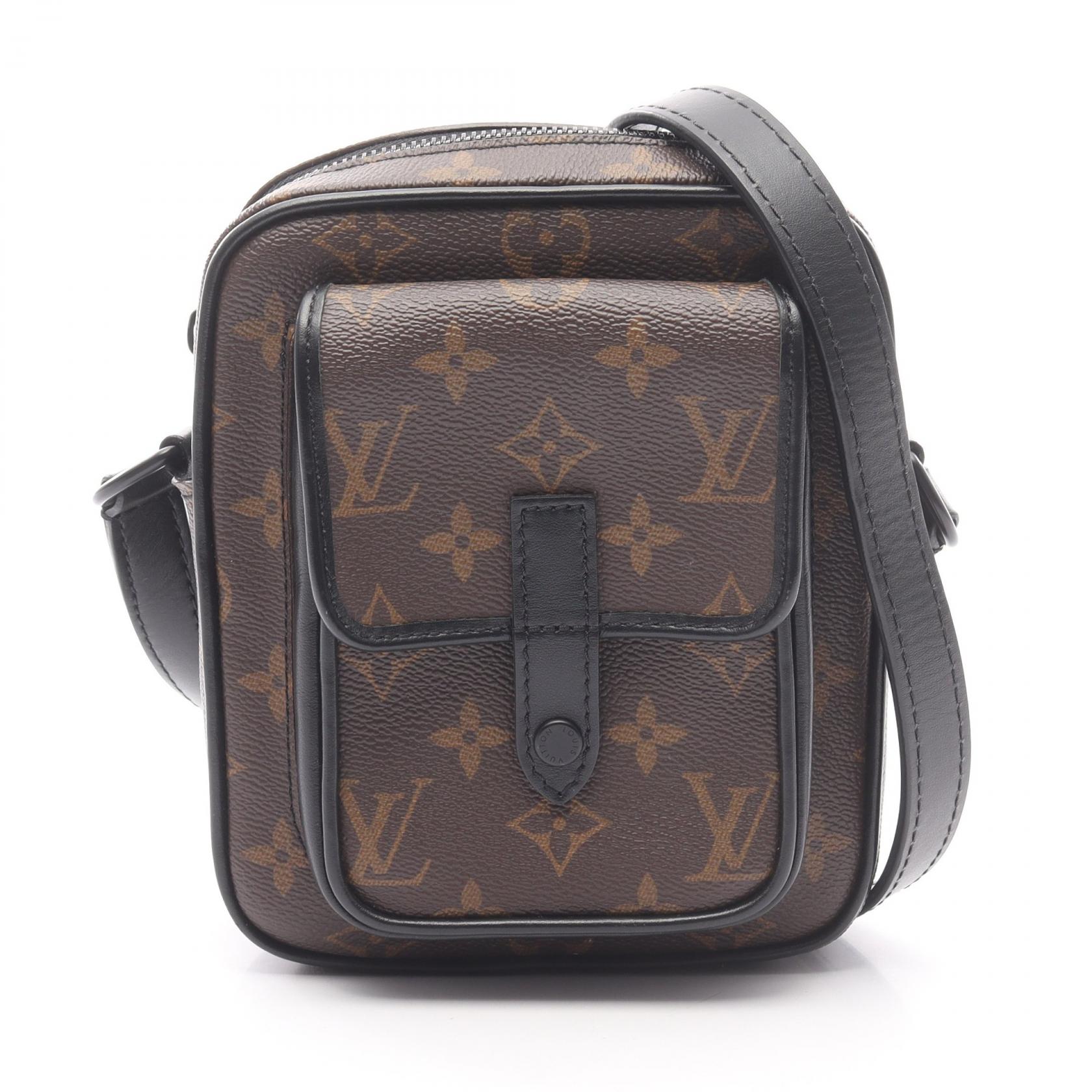LOUIS VUITTON ショルダーバッグ トリヨン クリストファーXS 黒 LOUIS VUITTON/ルイ・ヴィトン】 クリストファーXS M58495