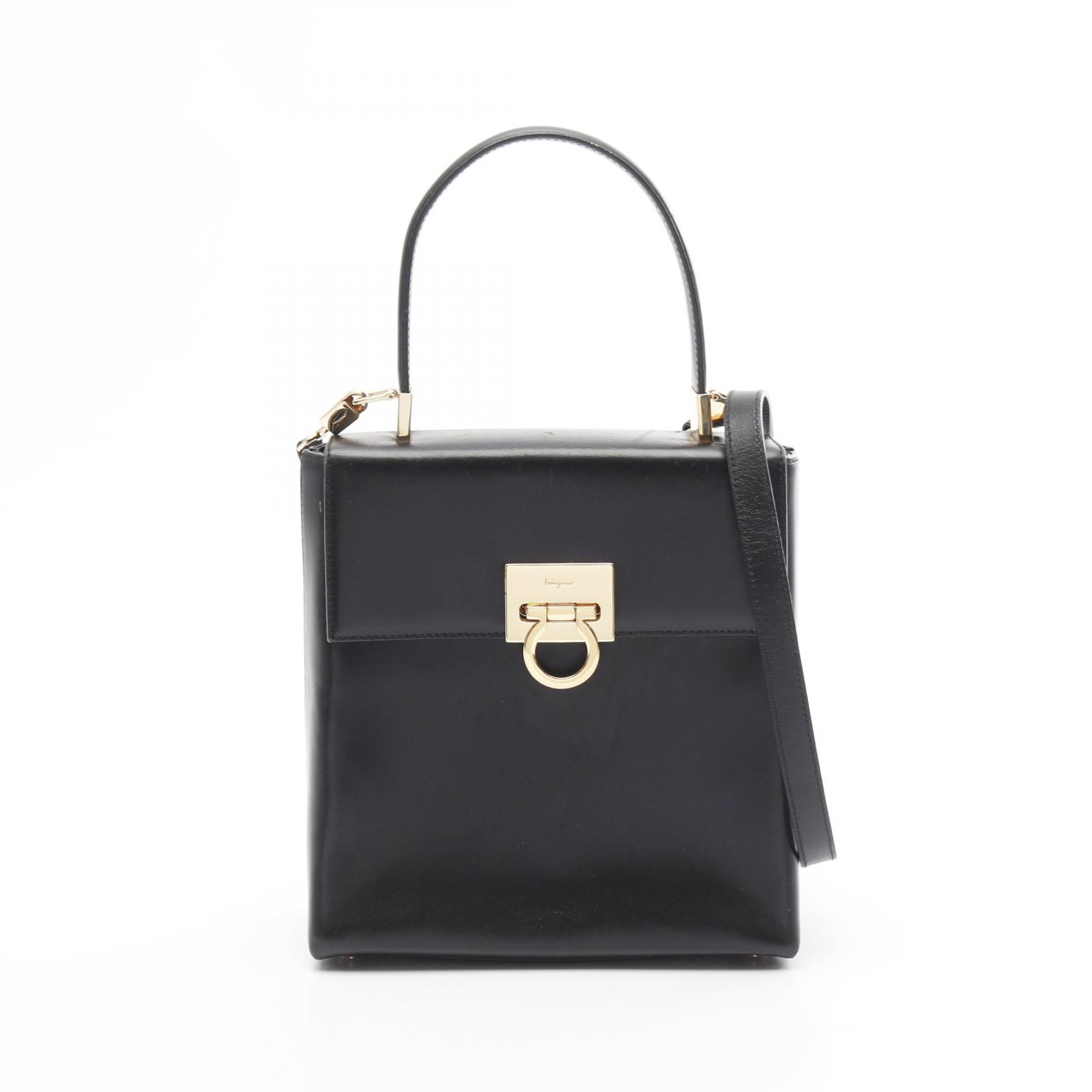 【ポイント5倍／～4/10(金)23:59】サルヴァトーレフェラガモ Salvatore Ferragamo ガンチーニ ハンドバッグ バッグ レザー レディース ブラック系 【中古】