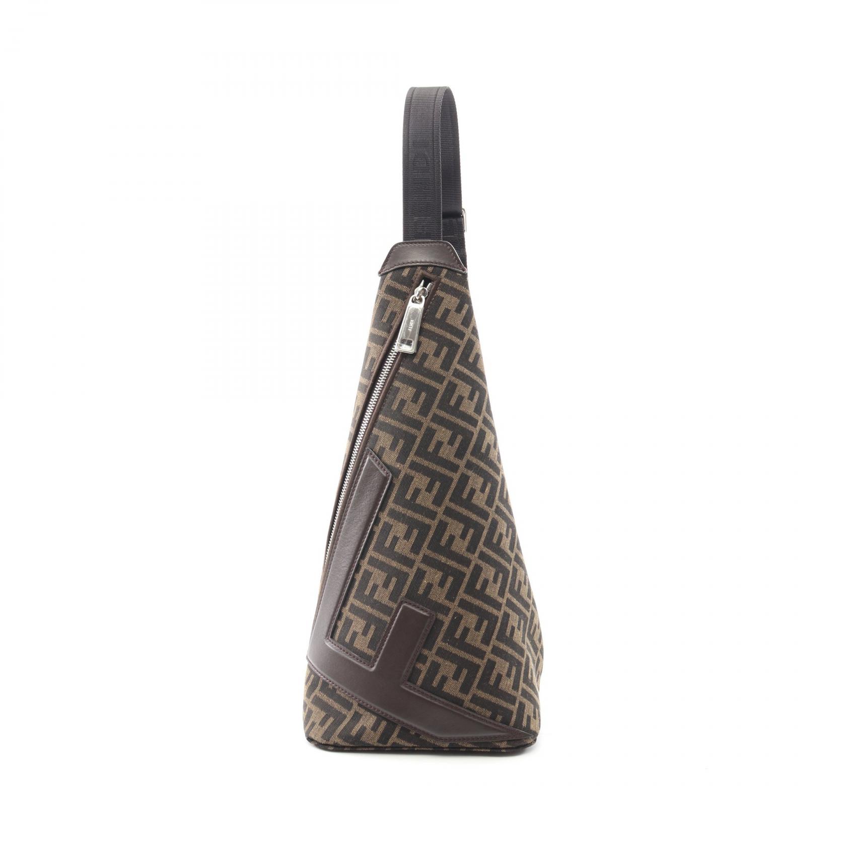 FENDI　ポーチ　26361 FENDI ポーチ 26361