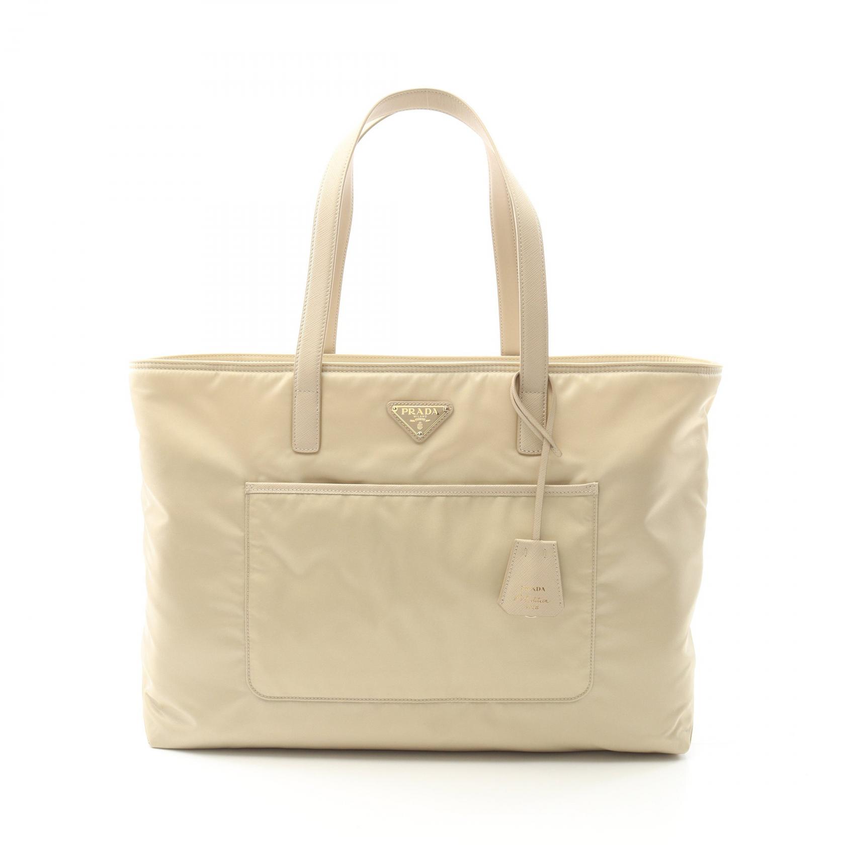 プラダ PRADA Re-Edition 1978 TESSUTO + SAFFIANO トートバッグ バッグ ナイロン サフィアーノレザー レディース ベージュ系 1BG527VOOOR064F0F24 【新品】 楽天市場】プラダ PRADA Re-Edition 1978 TESSUTO + SAFFIANO トート