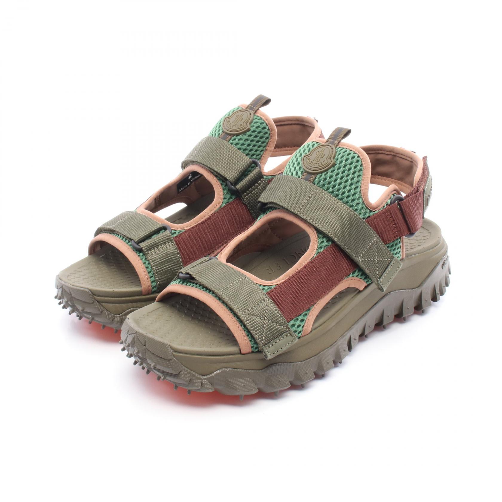 楽天市場】【定価36,300円(税込)】MONCLER モンクレール 軽い