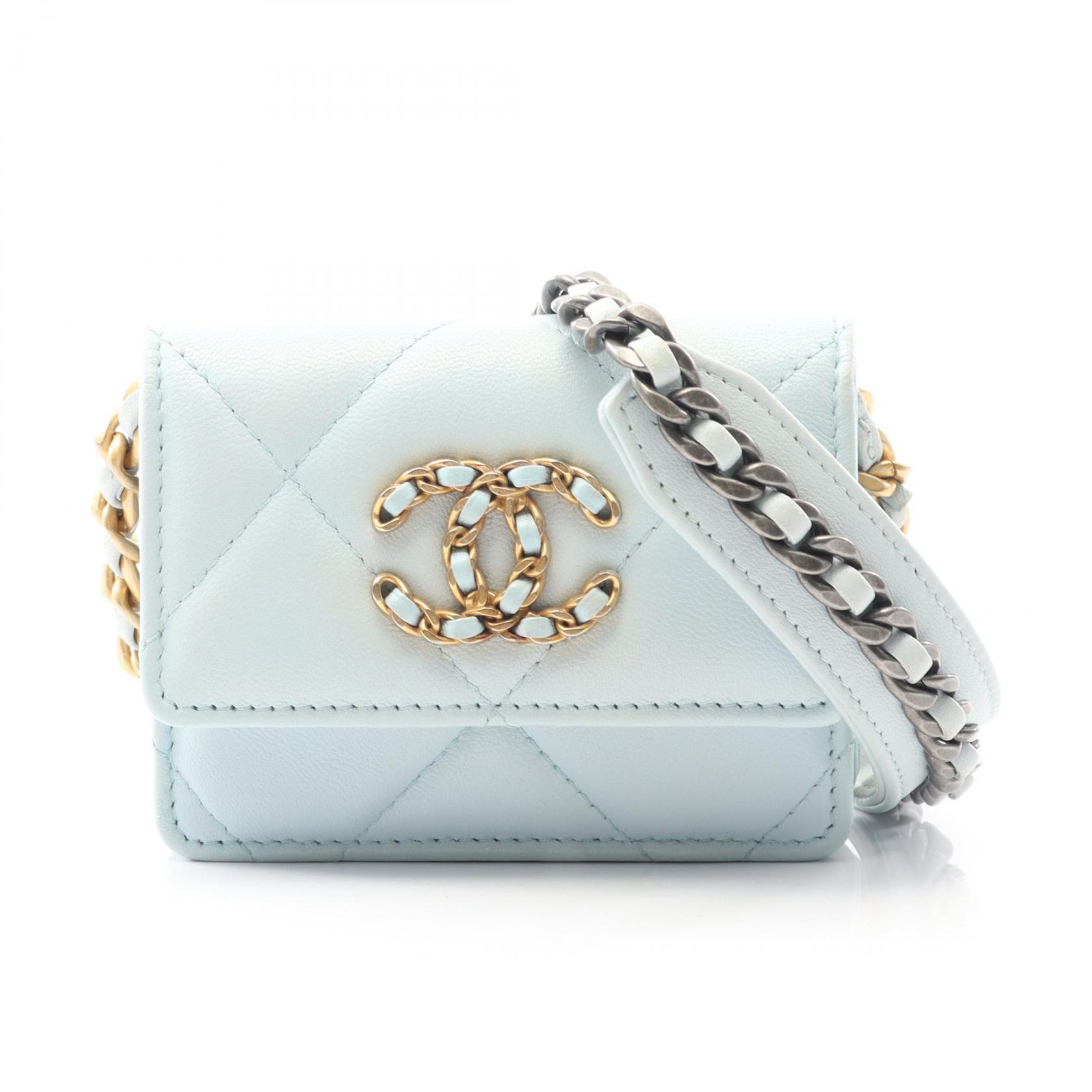 【SALE／2万円OFFクーポン】シャネル CHANEL シャネル19 マトラッセ ショルダーバッグ バッグ ラムスキン（羊革） レディース ブルー系 【中古】