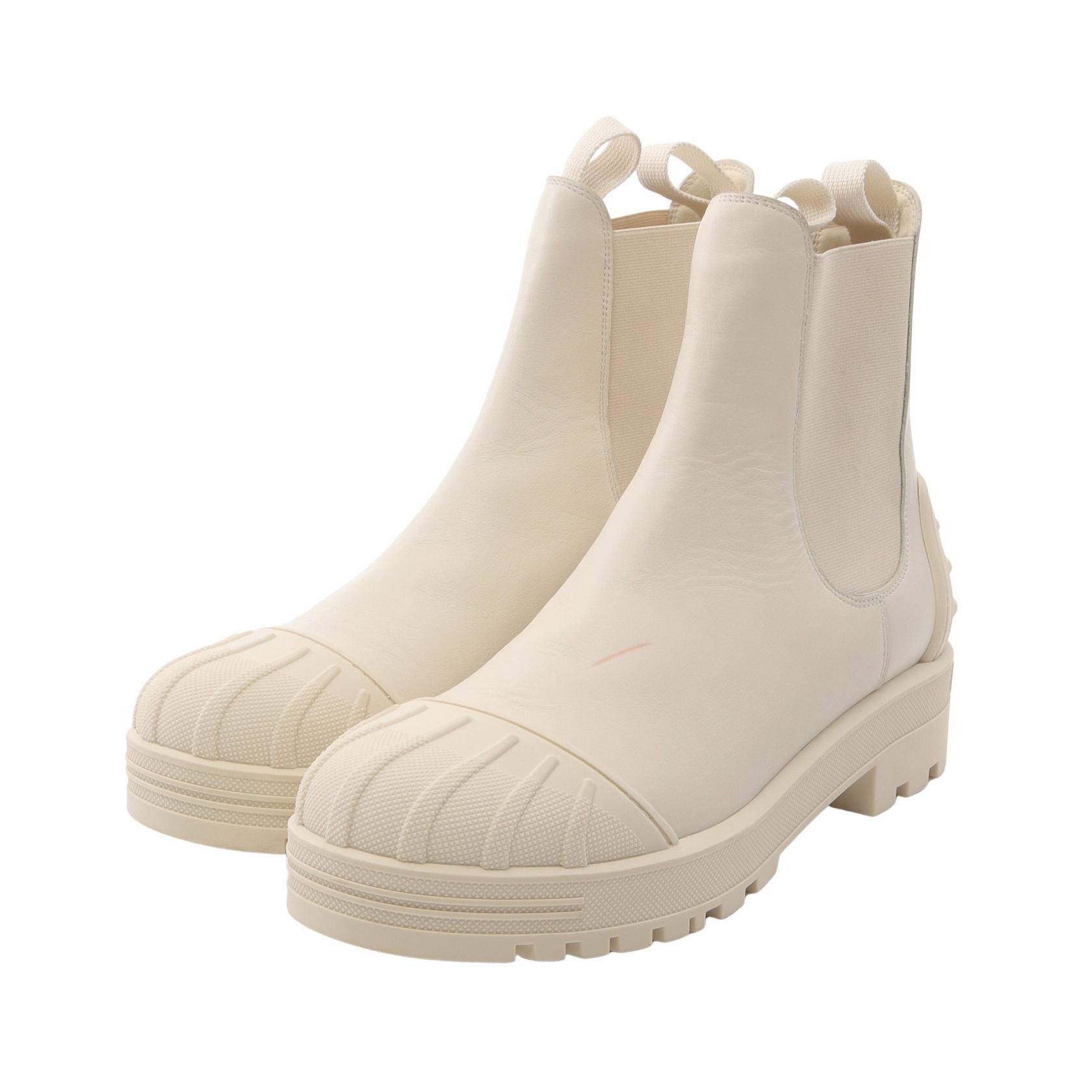 《全品5%クーポン×P5倍》ディオール Dior DIOR IRON ブーツ 靴 レザー レディース アイボリー系 【中古】