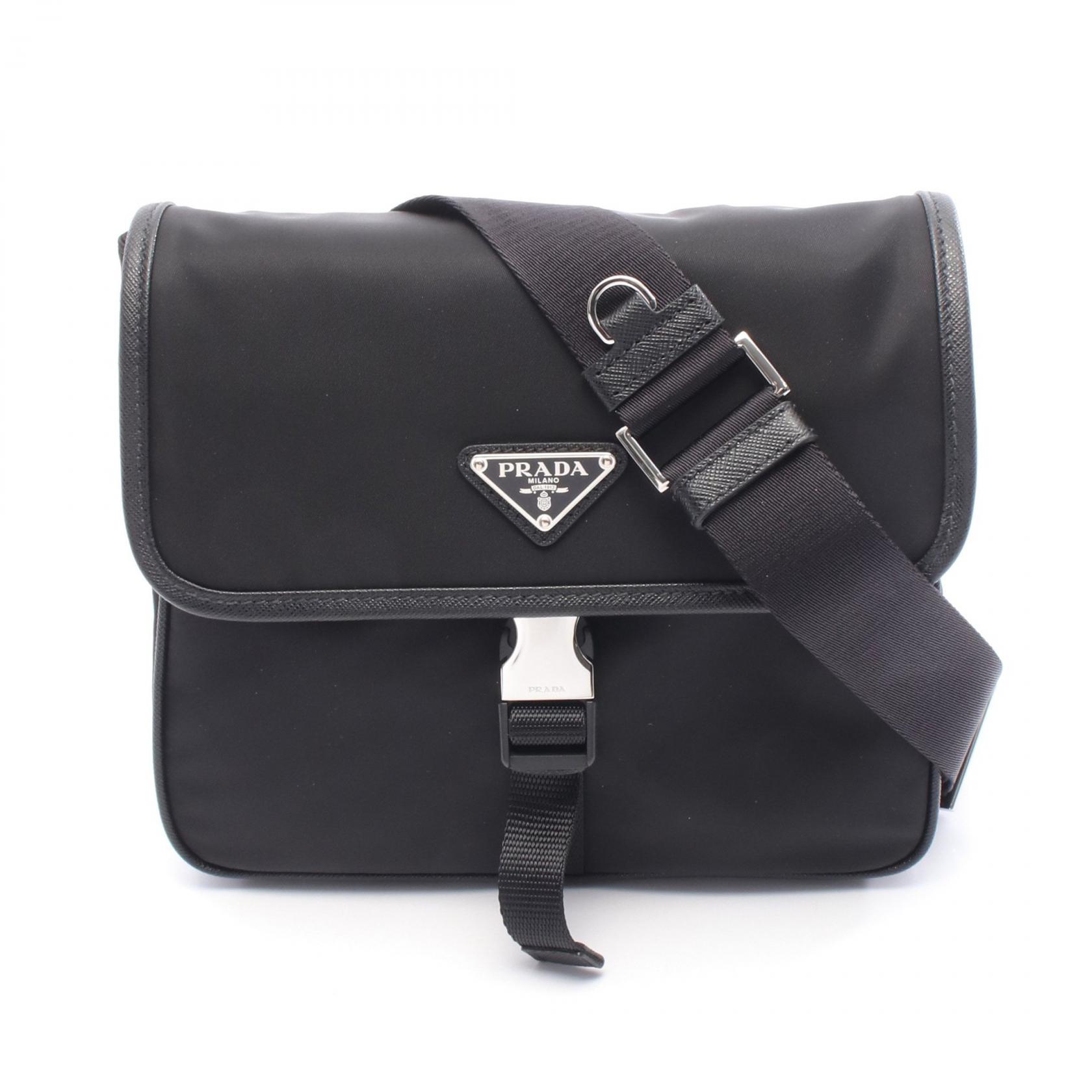 【15%OFFクーポン対象】プラダ PRADA クロスボディバッグ ショルダーバッグ バッグ ナイロン サフィアーノレザー メンズ ブラック系 2VD0772DMHF0002 【新品】
