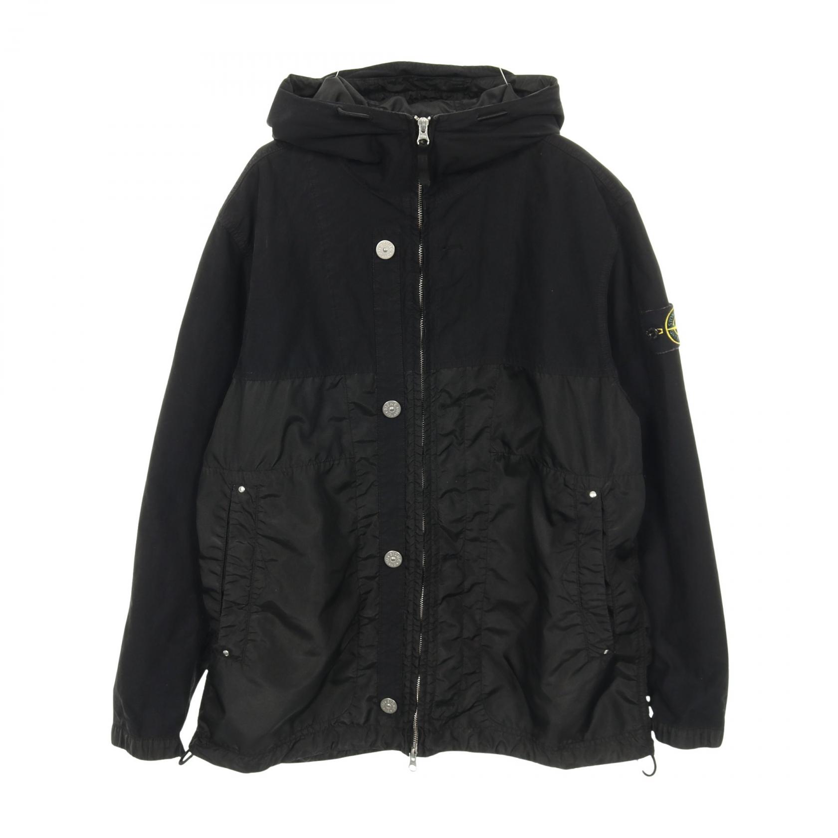 【20%OFFクーポン対象】ストーンアイランド STONE ISLAND Technical Hooded Jacket ナイロンジャケット 衣料品 アウター ポリエステル メンズ ブラック系 【中古】