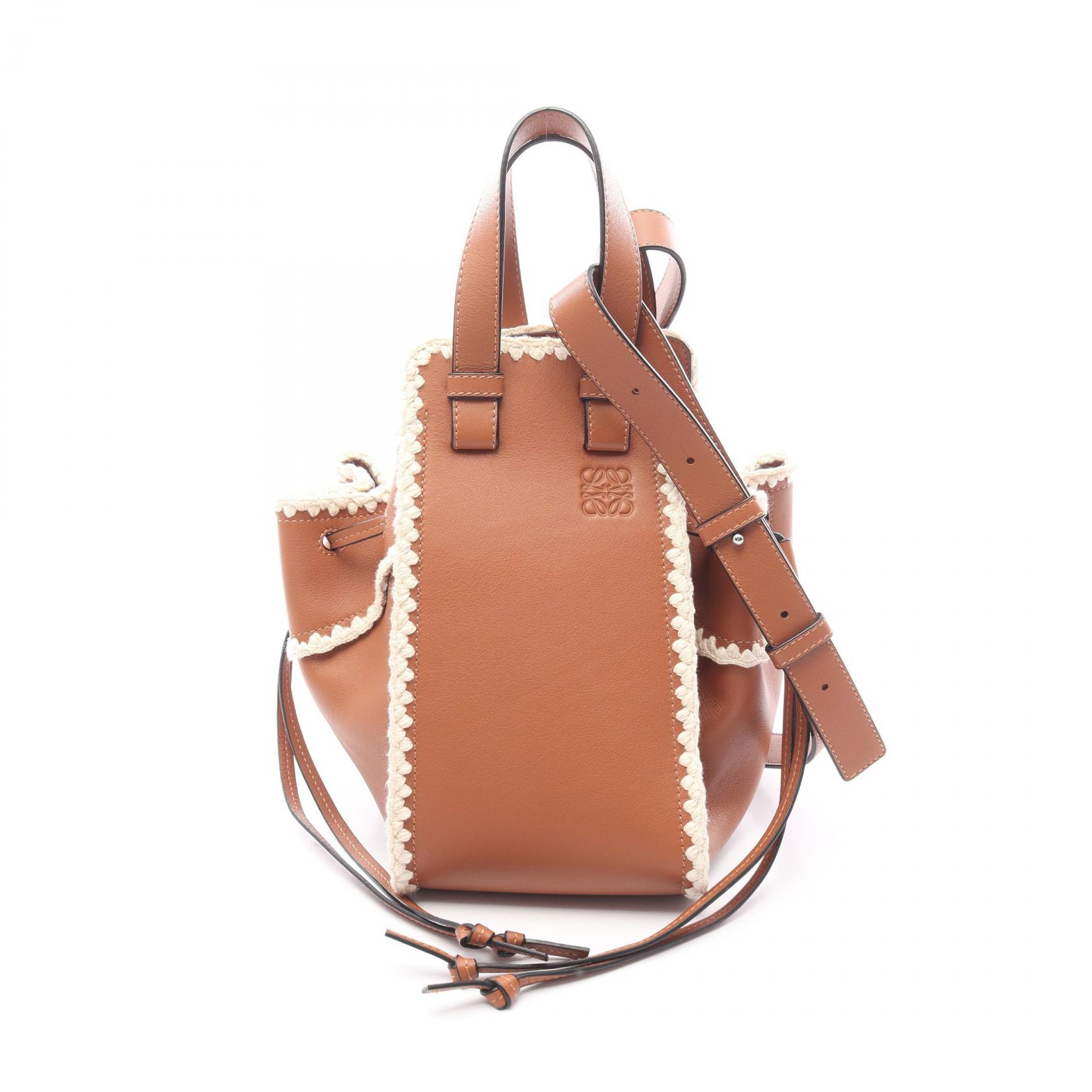 【15%OFFクーポン対象】ロエベ LOEWE ハンモック クロシェ スモール ハンドバッグ バッグ レザー レディース ブラウン系 / ホワイト系 303.28.Z95 【中古】