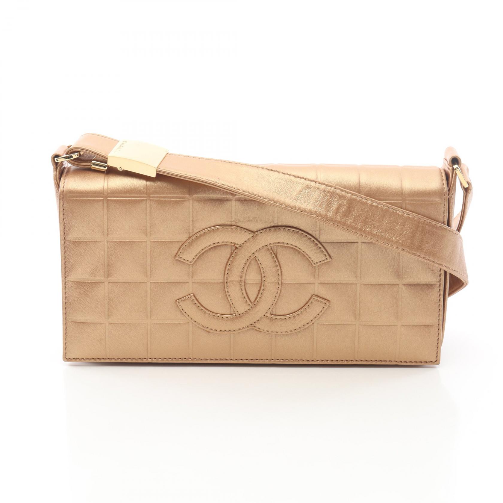 《全品5%クーポン×P5倍》シャネル CHANEL チョコバー ショルダーバッグ バッグ レザー レディース ゴールド系 【中古】