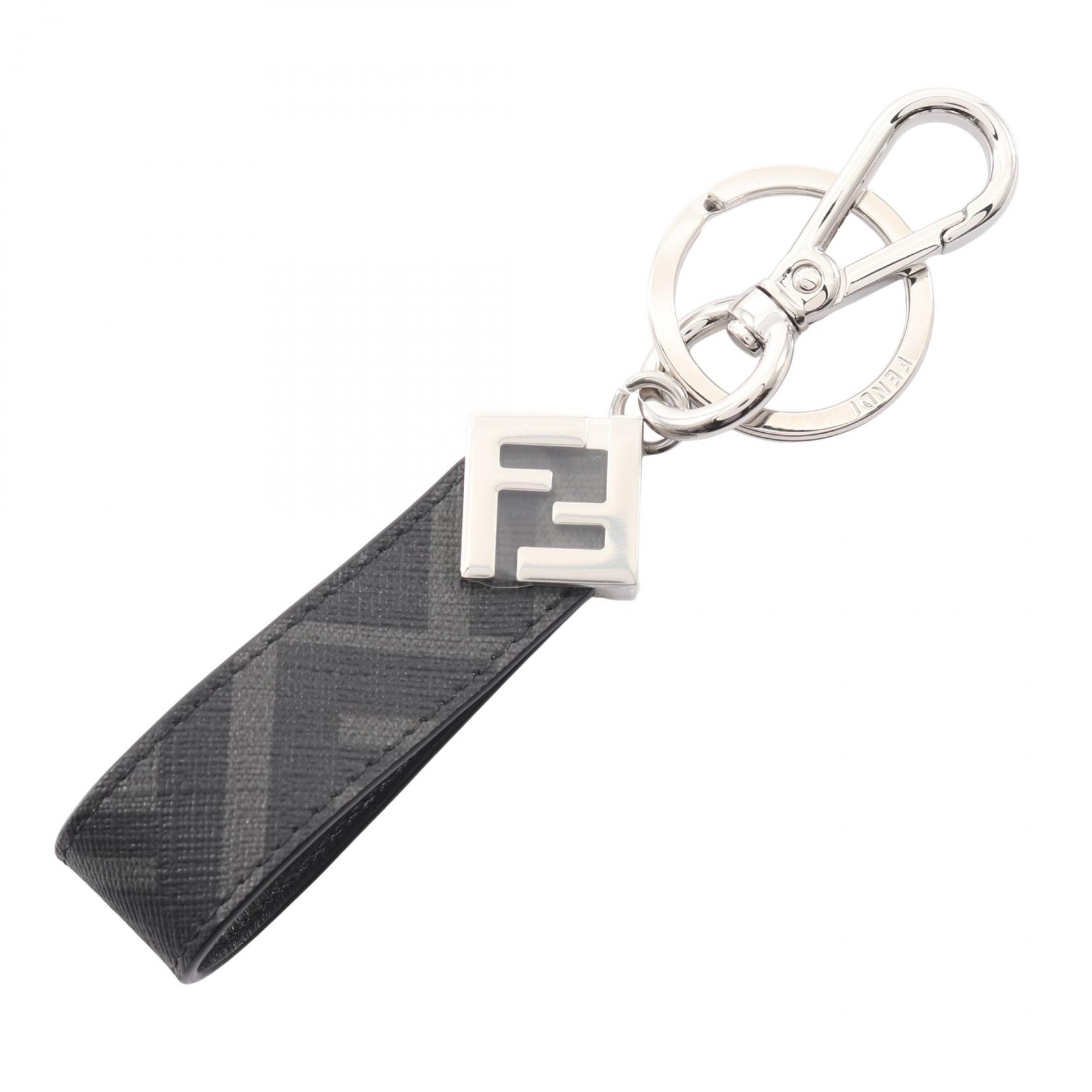 《全品5%クーポン×P5倍》フェンディ FENDI FFスクエア ズッカ キーホルダー アクセサリー PVC メンズ レディース ブラック系 / グレー系 7AP100AFCBF0GXN 【新品】