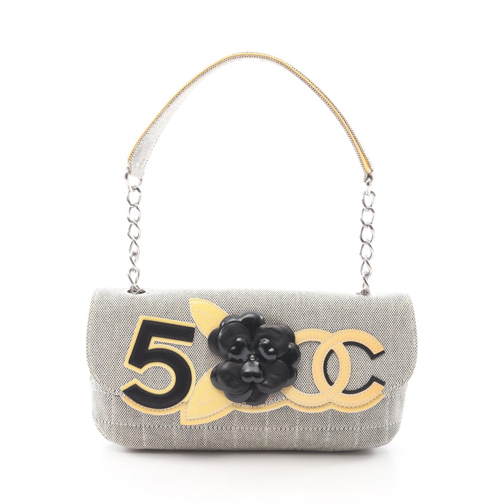 シャネル CHANEL チョコバー カメリア No.5 ショルダーバッグ バッグ キャンバス レザー パテントレザー レディース アイボリー系 / ブラック系 / ベージュ系 【中古】