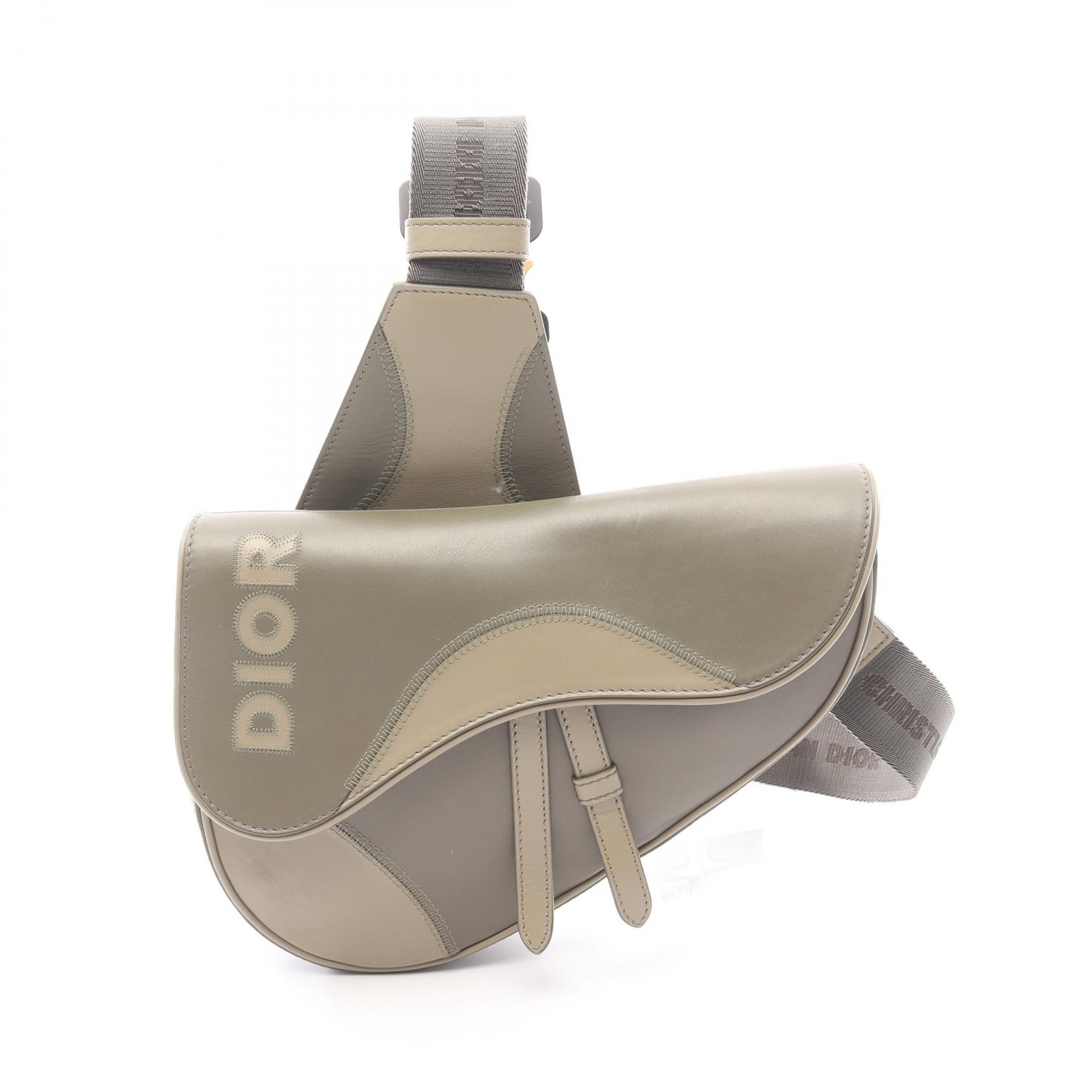 ≪15%OFFクーポン 7/19 20時～7/26 9:59≫ディオール Dior サドルバッグ ウエストバッグ ボディバッグ バッグ レザー メンズ レディース カーキ系 / ベージュ系 【中古】｜Mike Museum