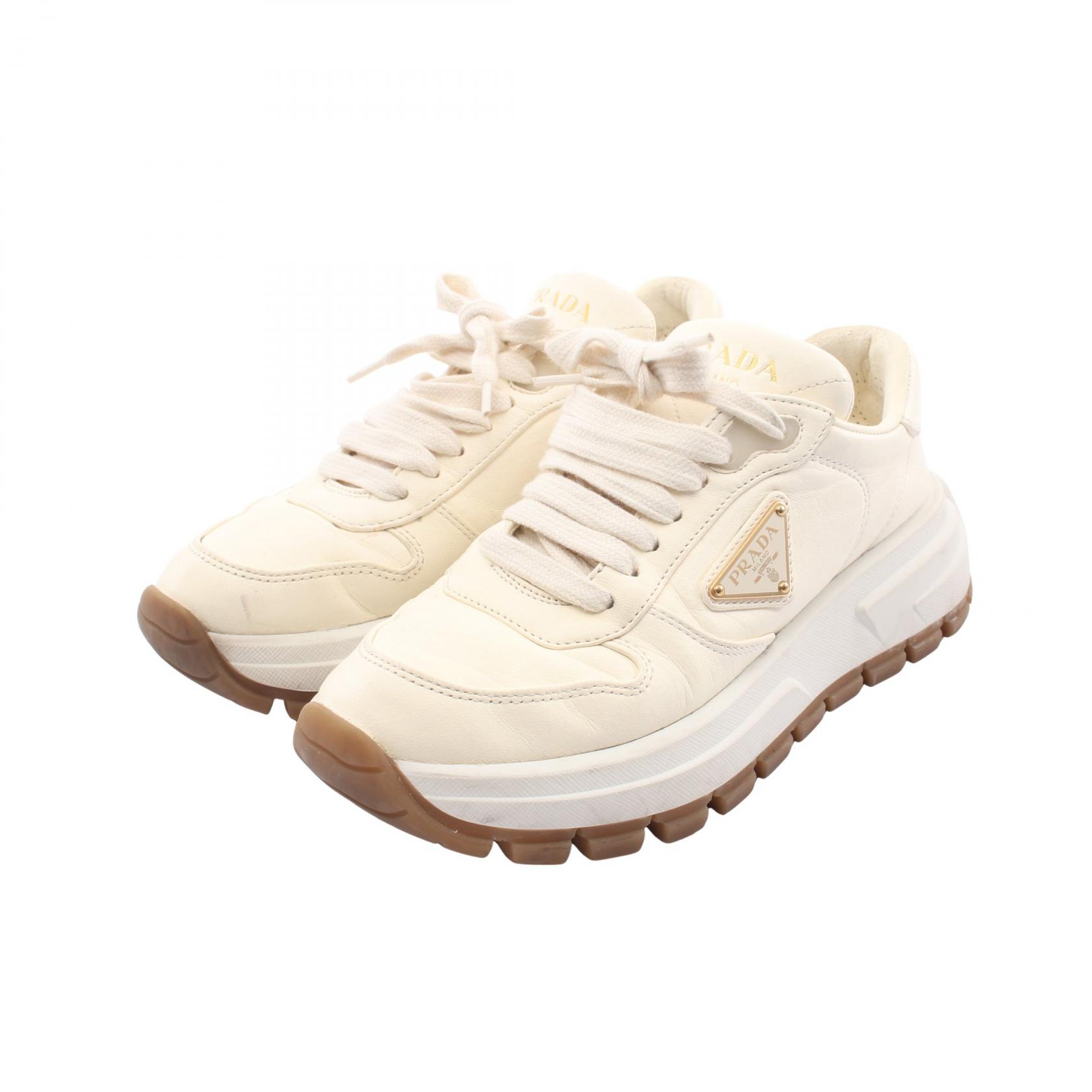 ≪10%OFFクーポン 7/19 20時~7/26 9:59≫プラダ PRADA PRAX 01 スニーカー 靴 レザー レディース ホワイト系 【中古】|Mike Museum