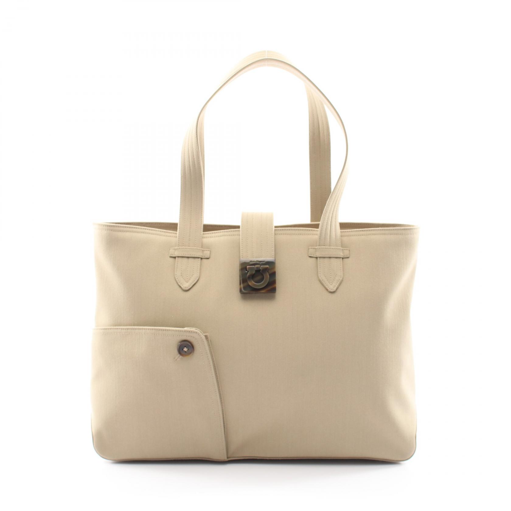 ≪15%OFFクーポン 7/19 20時～7/26 9:59≫サルヴァトーレフェラガモ Salvatore Ferragamo ガンチーニ トートバッグ バッグ キャンバス レディース ベージュ系 【中古】｜Mike Museum