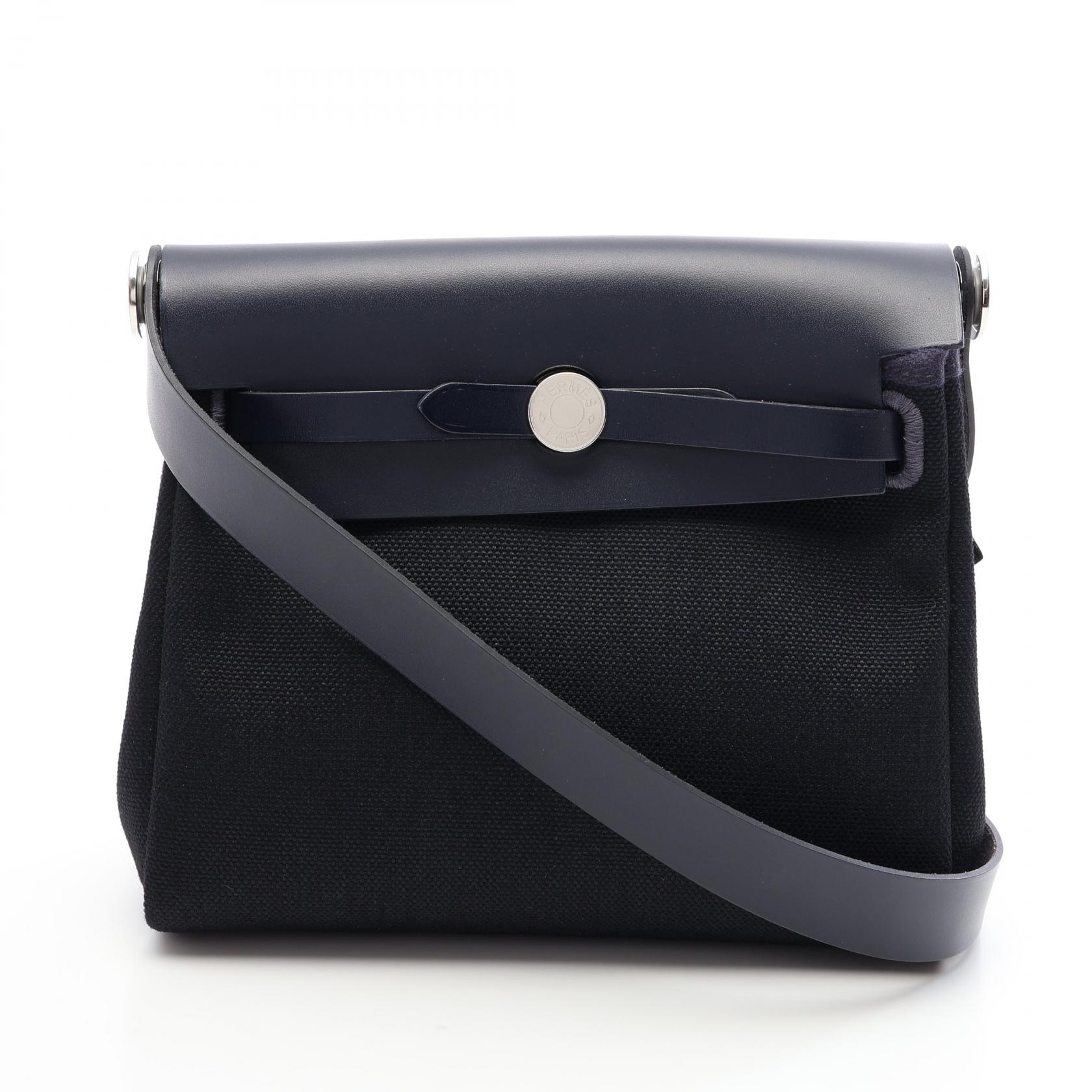 ≪10%OFFクーポン 7/19 20時~7/26 9:59≫エルメス HERMES エールバッグジップ ミニ ブルーニュイ ショルダーバッグ バッグ ヴァッシュハンター / トワルミリタリー ヴァッシュハンター レディース ネイビー系 / ブラック系 086430CK 【中古】|Mike Museum
