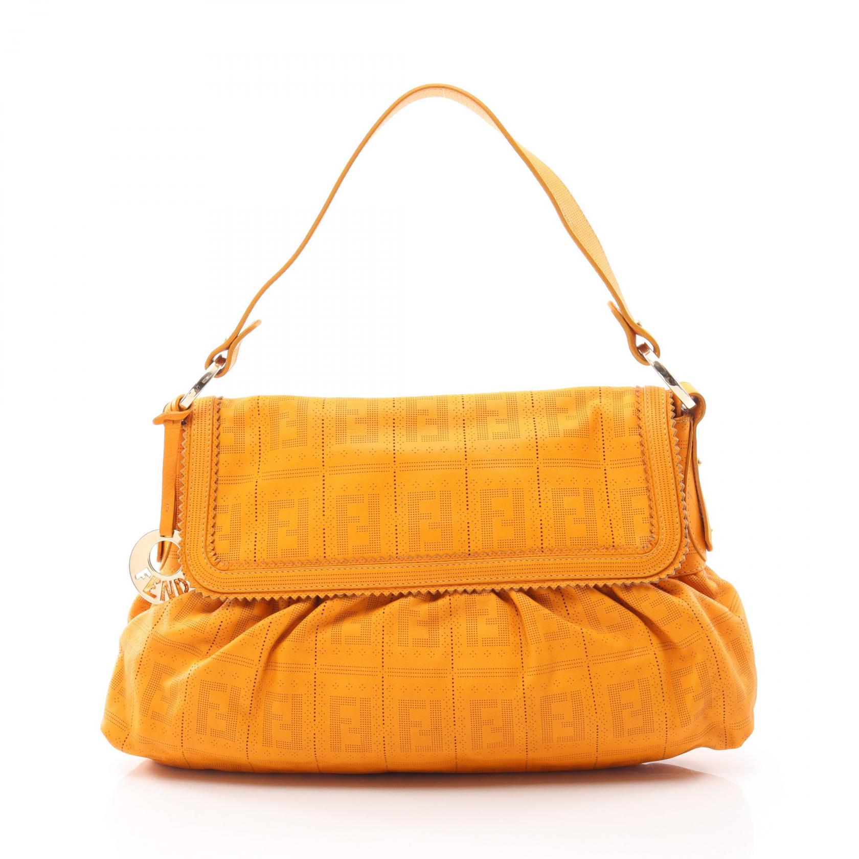 ≪10%OFFクーポン 7/19 20時～7/26 9:59≫フェンディ FENDI ズッカ パンチング ショルダーバッグ バッグ レザー レディース オレンジ系 【中古】｜Mike Museum